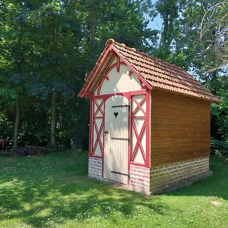 Le Clos Des Oiseaux Bed & Breakfast Maisnieres