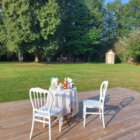 Le Clos Des Oiseaux Bed & Breakfast