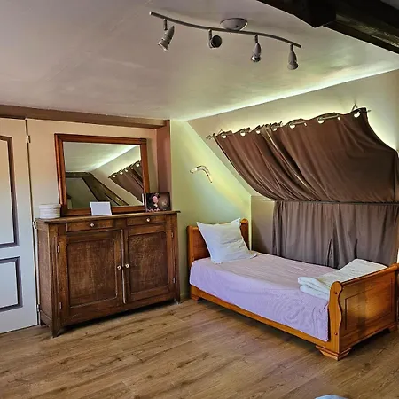 Le Clos Des Oiseaux Bed & Breakfast Maisnieres