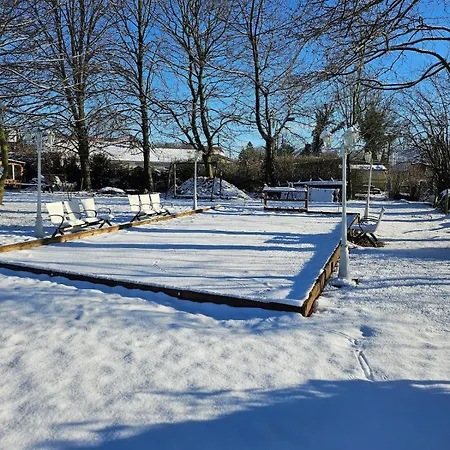 Le Clos Des Oiseaux Bed & Breakfast 3*